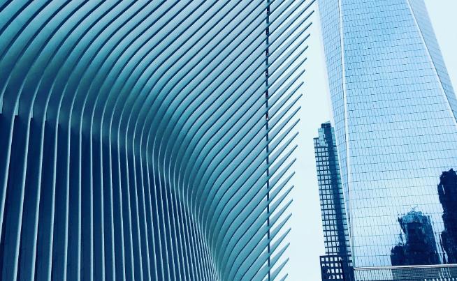 建筑公司的法人如何變更，資質(zhì)也要變更嗎？